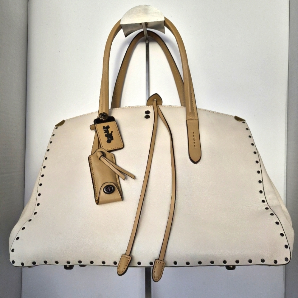 Coach 1941 ⏳️ Collection COOPER Carryall – Chalk with Tea Rose Rivets